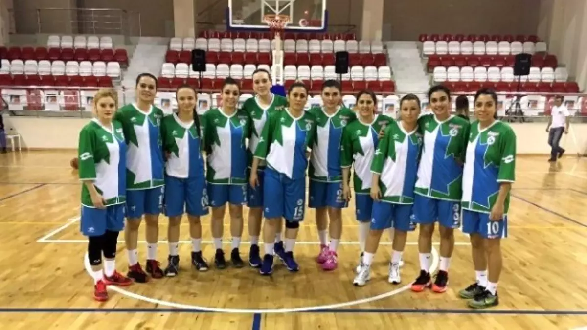 İzmit Belediyespor Kadın Basketbol Takımı Yine Kazandı