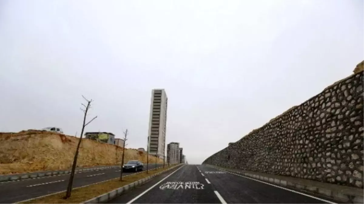 Şehirgösteren Köprülü Kavşak Trafiğe Açıldı