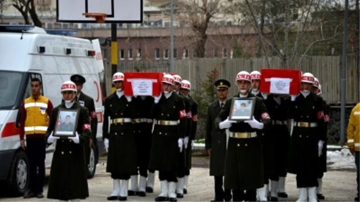 Şehit Jandarmalar İçin Uğurlama Töreni Düzenlendi