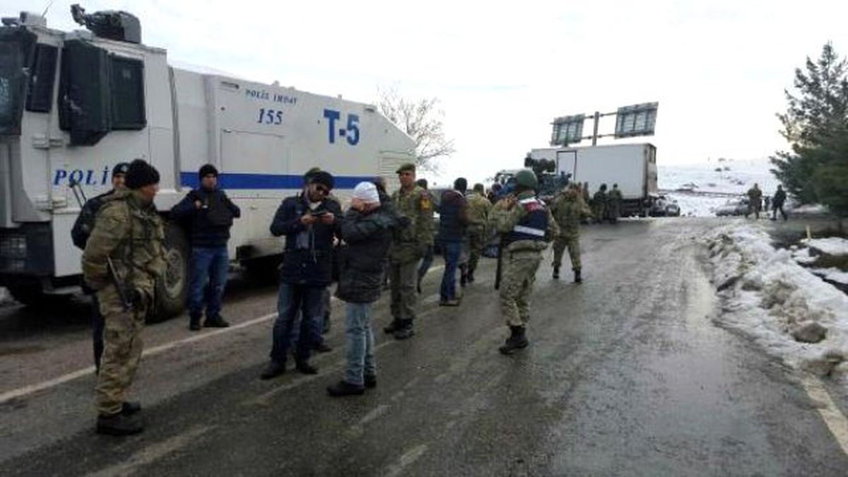 Şırnak'a Gitmek İsteyen 100 Araçlık Konvoya İzin Verilmedi
