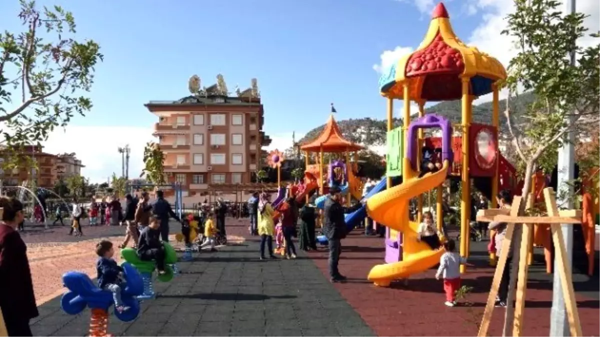 Alanya Sak Irmağı Parkı Sosyal ve Spor Alanları ile Yoğun İlgi Görüyor