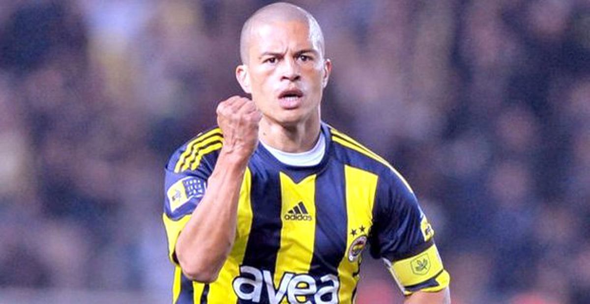 Alex, İstanbul Saldırıları İçin Üzüntüsünü Belirtti