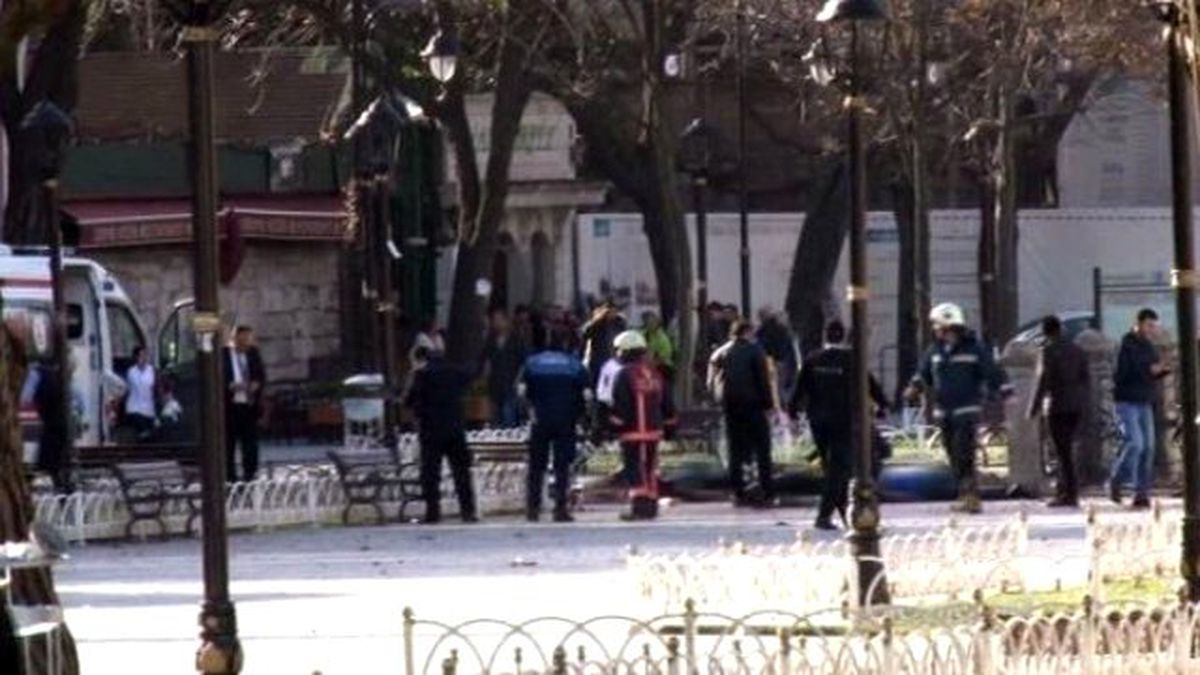 Batı Medyası Sultanahmet Saldırılarında Görüntüleri Sansürlemedi