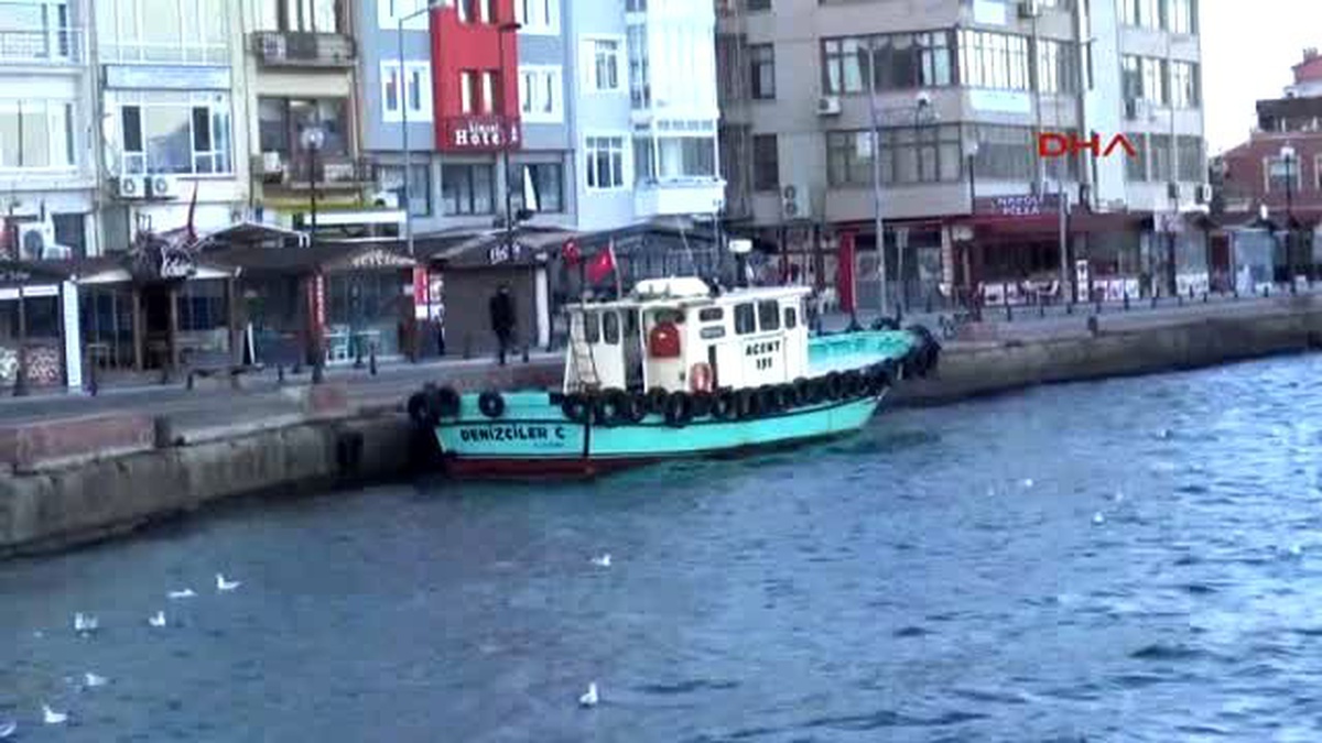 Çanakkale Boğazı\'nda Feribot Seferlerine Fırtına Engeli