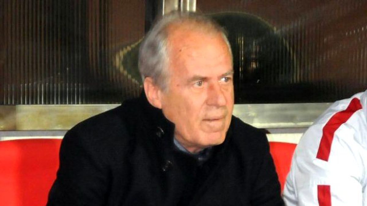 Mustafa Denizli: Transfer Konusunda Olumlu Gelişmeler Yaşanıyor