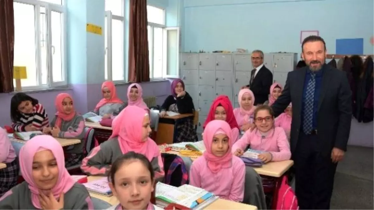 Doğan\'dan Kendisine Mektup Yazan Öğrenciyi Ziyaret