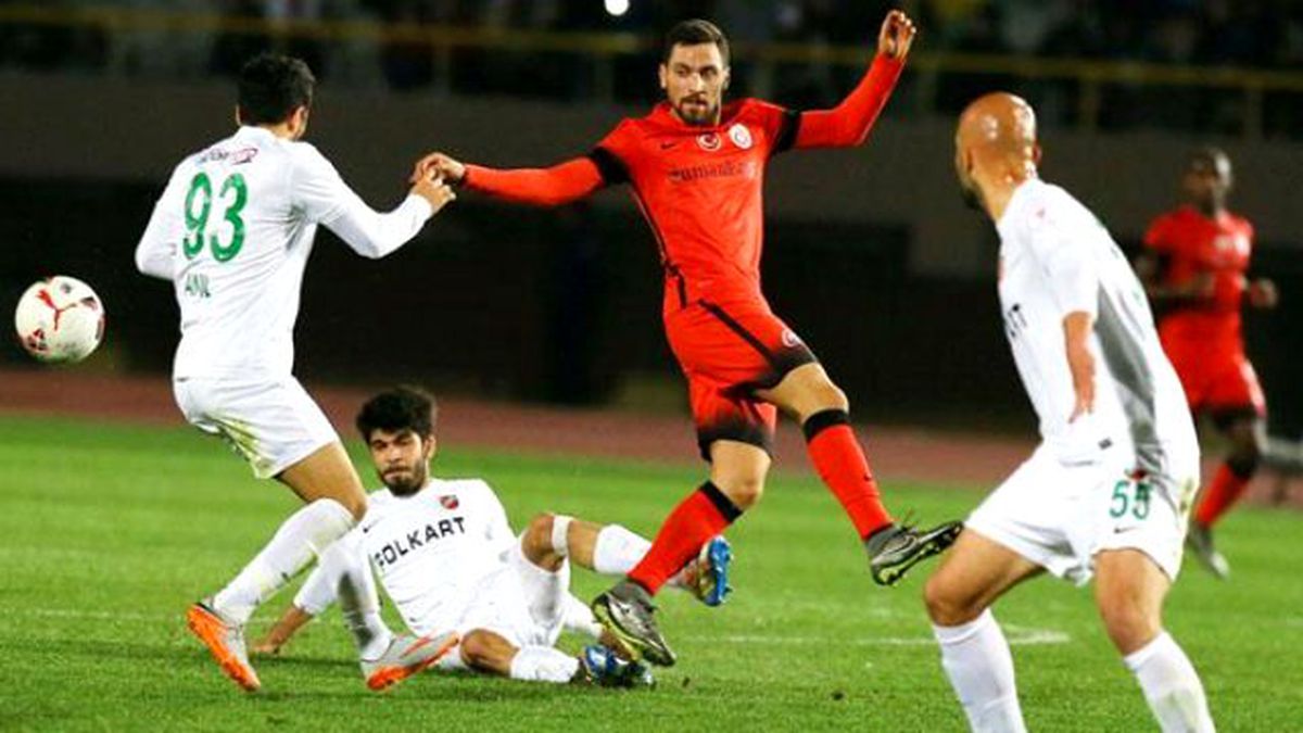 Galatasaray Karşıyaka'yı 3-1 Yendi