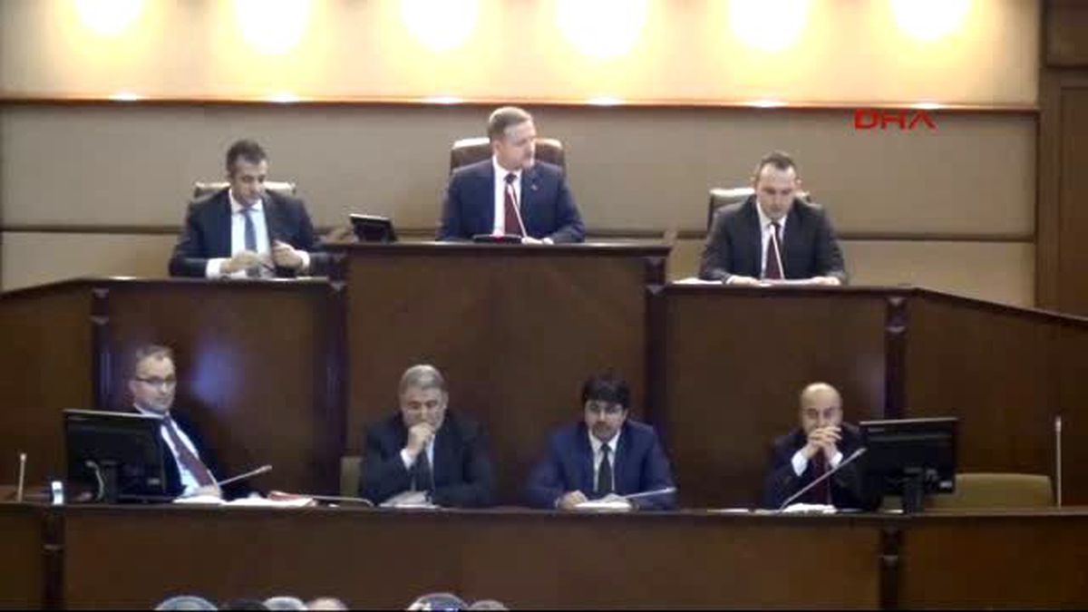 İbb Meclisi\'nde \'Yayın Yasağı\' Gerginliği..