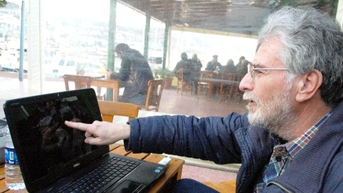 Kavga Eden Köpekleri Ayırmaya Çalışan Vatandaş Yaralandı