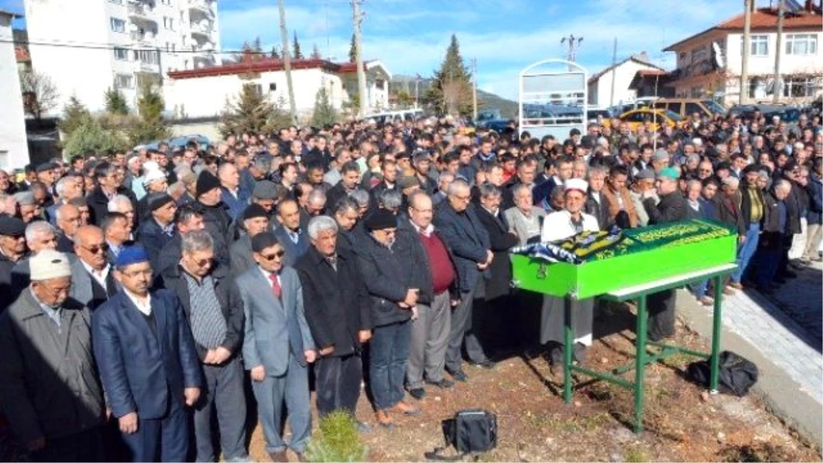 MHP\'li Yönetici Gözyaşlarıyla Uğurlandı