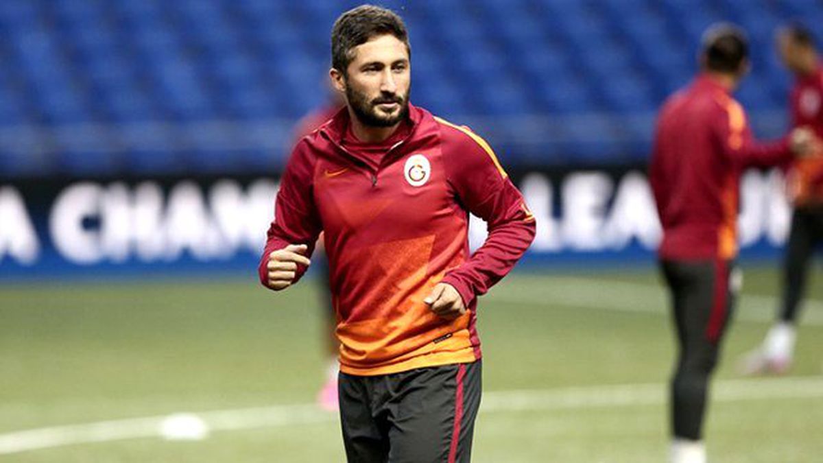 Sabri Sarıoğlu: Galatasaray\'dan Başka Bir Takımda Oynamak İstemiyorum