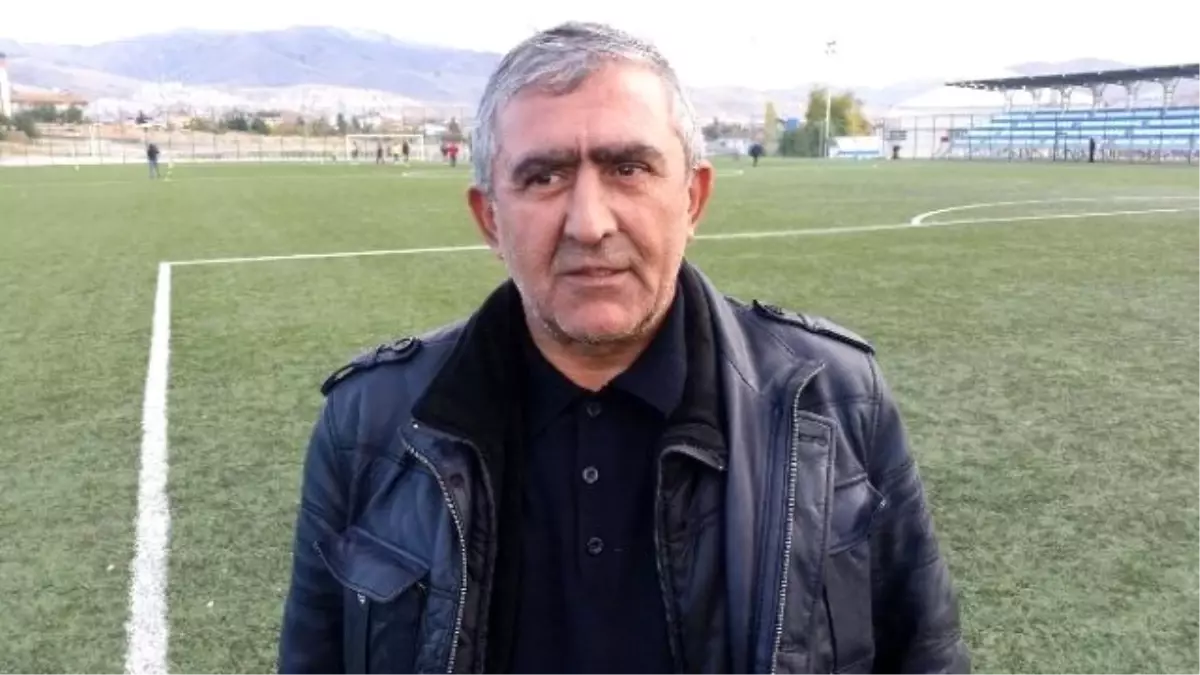 Yeşilyurtspor, Mustafa Taşar\'ın İstifasını Kabul Etti