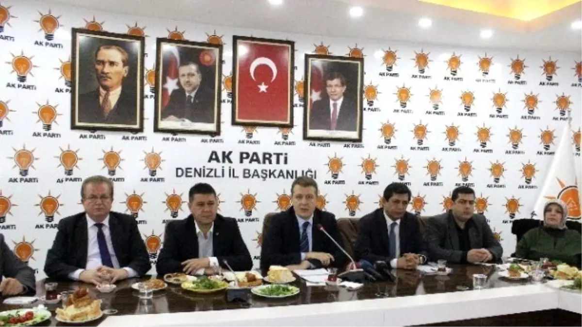 AK Parti Başkanlık Sistemini Anlatacak