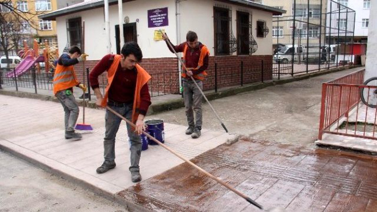 Altınordu\'da Kaldırımlar Yenileniyor