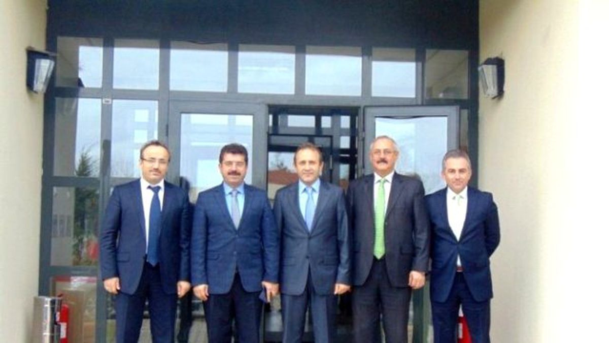 Botaş\'tan Okullara Kitap Bağışı