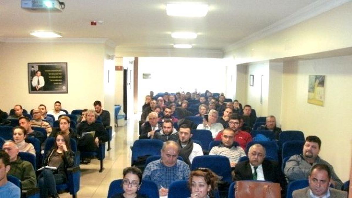Burhaniye\'de Kosgeb Bilgilendirme Toplantısı Yapıldı