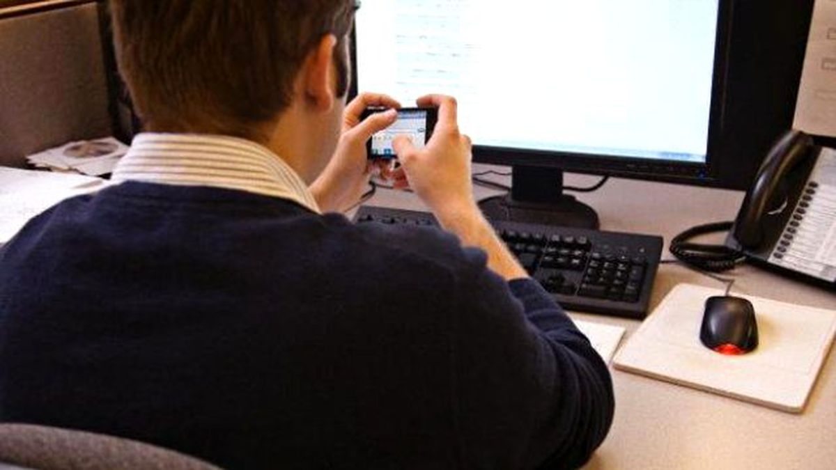 Dikkat! İşvereniniz Mesai Saatinizde Özel Mesajlarınızı Okuyabilir