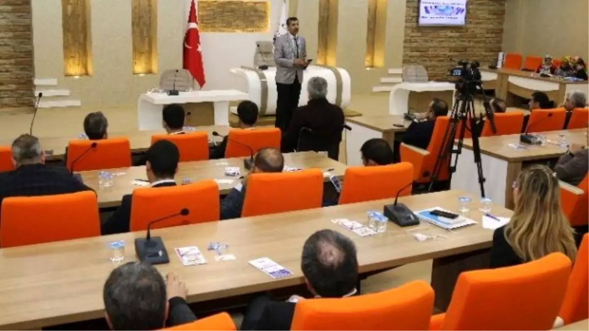 Elazığ Belediyesinden \'Etkin İletişim ve Liderlik\' Semineri