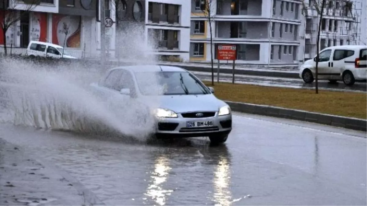 Eskişehir\'de Kar Yağışı