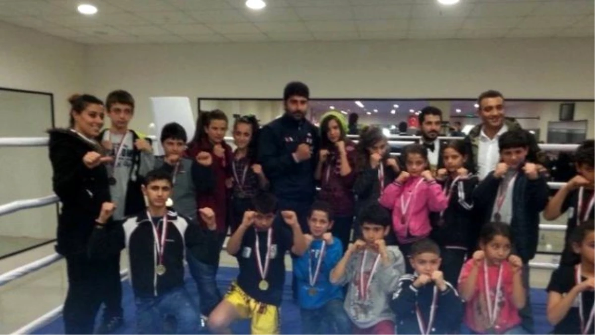 Hatay\'ı Temsil Edecek Muay Thai Sporcuları Belirlendi