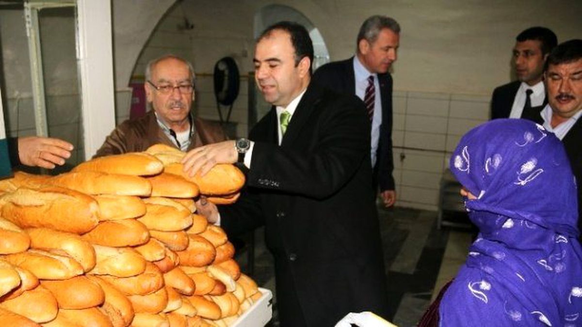 İhtiyaç Sahiplerine Her Gün Sıcak Yemek