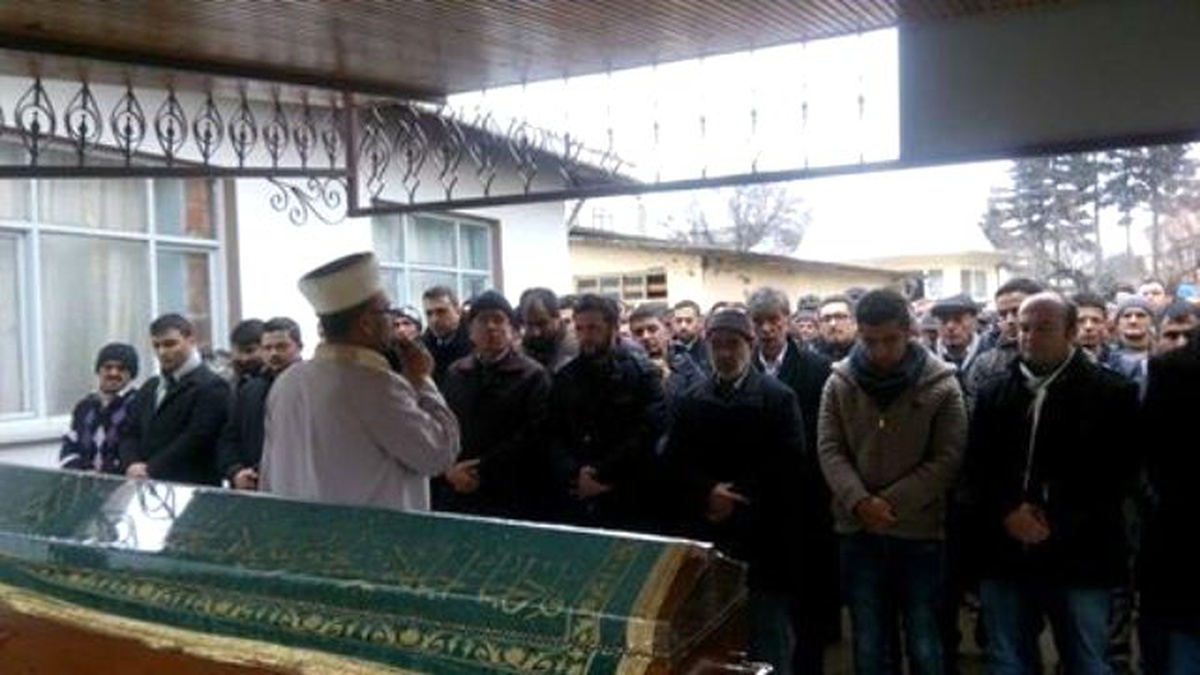 Kazada Hayatını Kaybeden Genç Toprağa Verildi