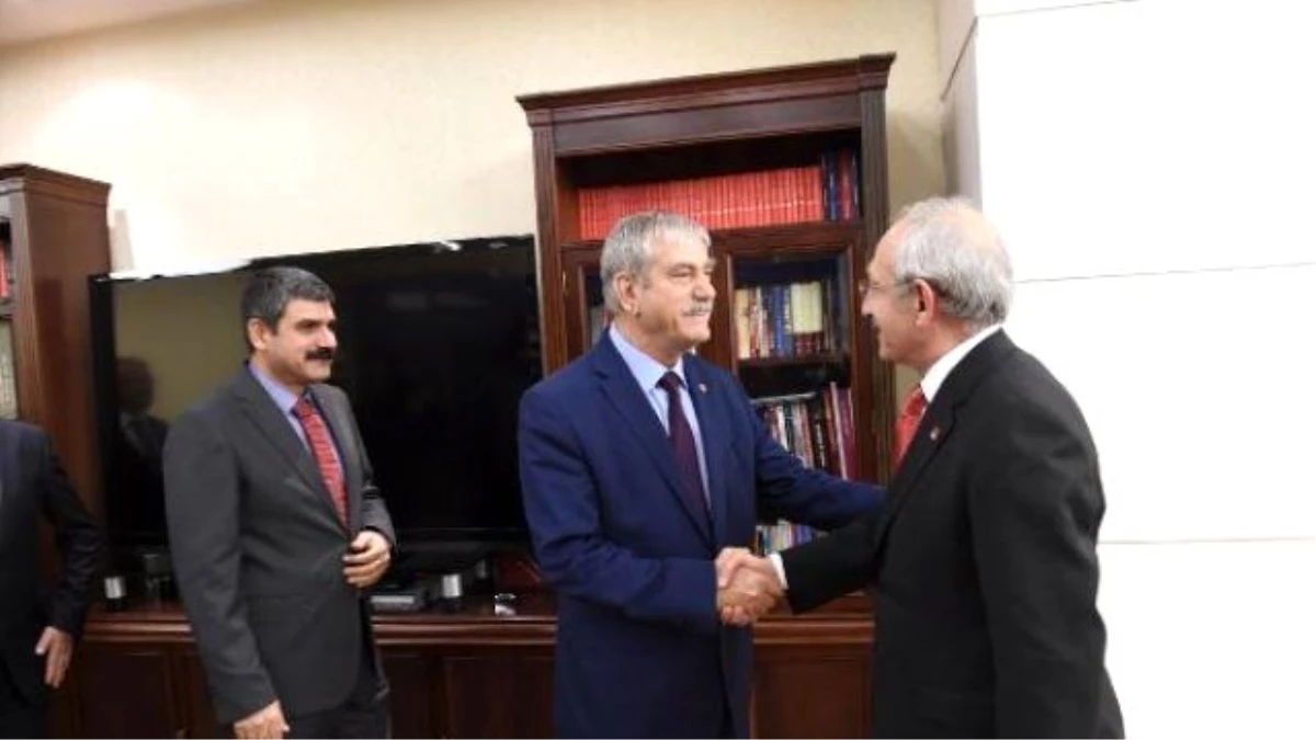Kılıçdaroğlu, Disk Başkanı Beko ve Yönetim Kurulu Üyeleriyle Görüştü
