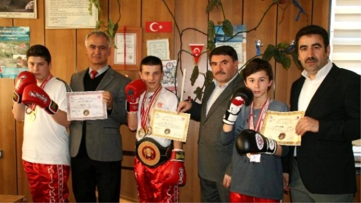 Madalyalı Sporcular Gurur Kaynağı Oldu