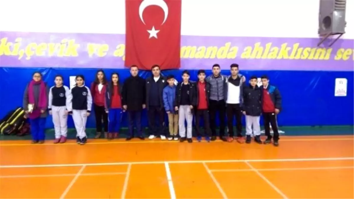 Malatya Badmintonda Çeyrek Finalde