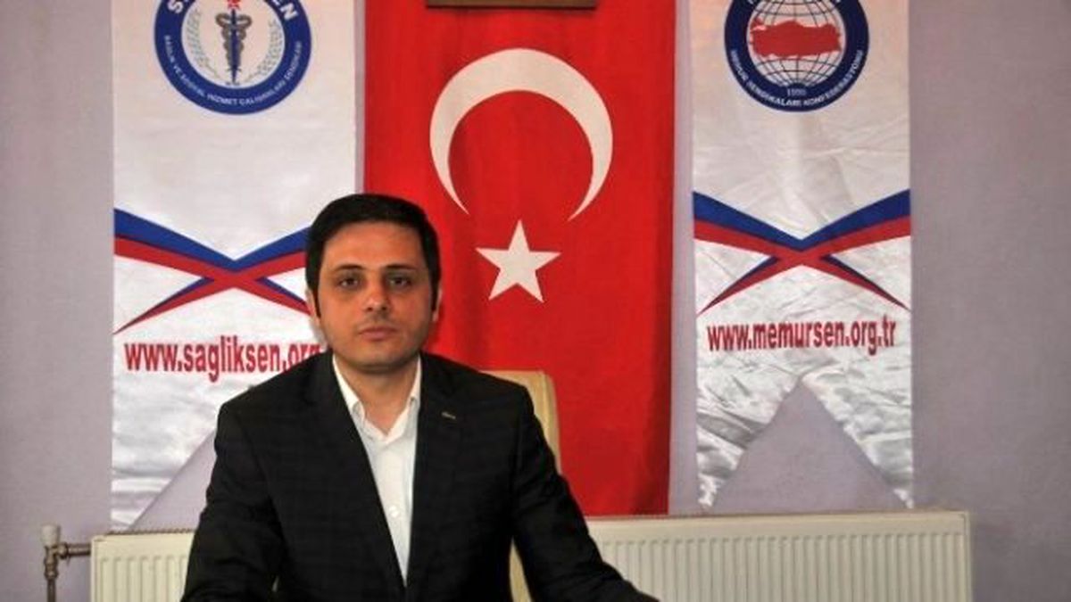 Memur-sen\'den Akademisyenlere Tepki