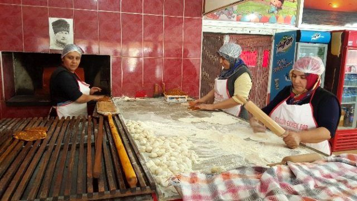 Fırıncı Kadınlar Erkek Ustalara Taş Çıkartıyor
