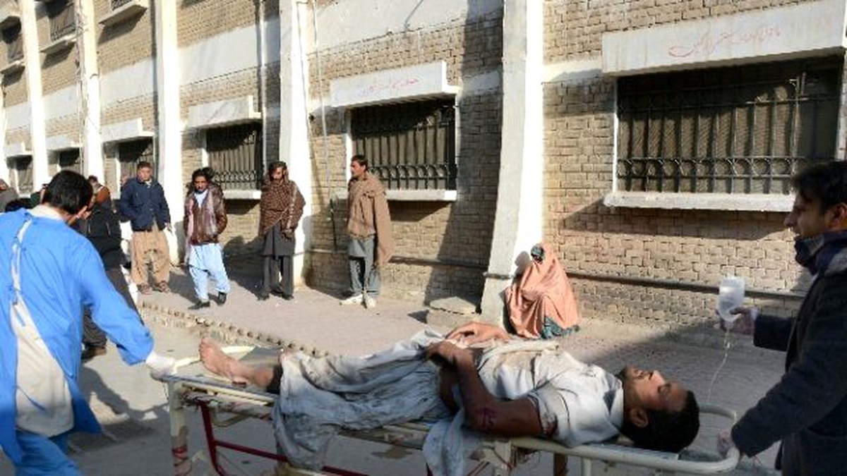 Pakistan\'da Çocuk Felci Aşılama Merkezine İntihar Saldırısı: 15 Ölü