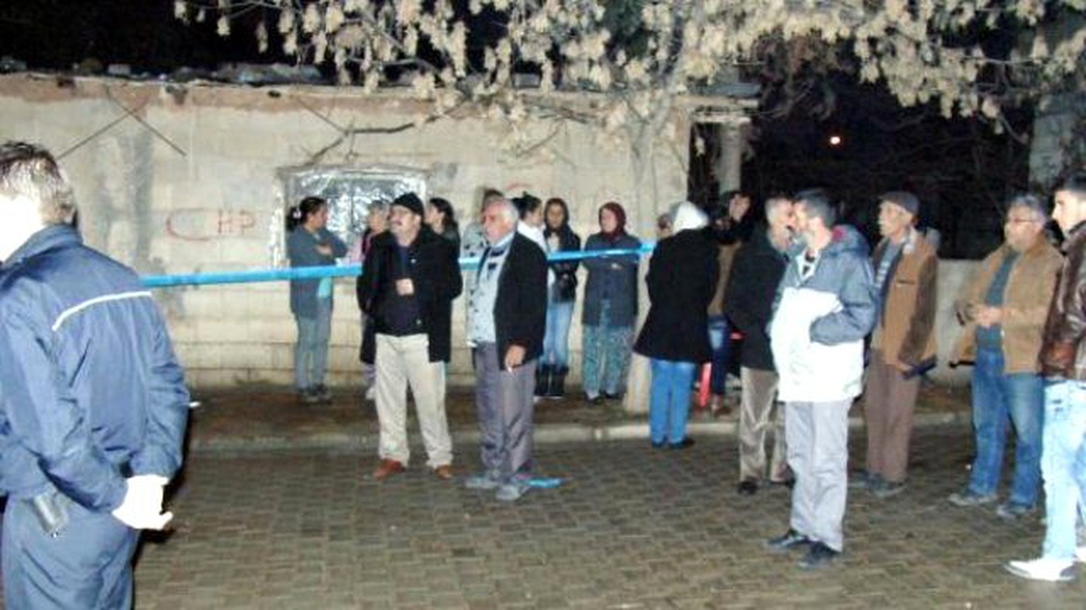 Pazarcık\'ta Sobadan Sızan Gazdan Zehirlenen Anne Öldü, Oğlu Tedaviye Alındı