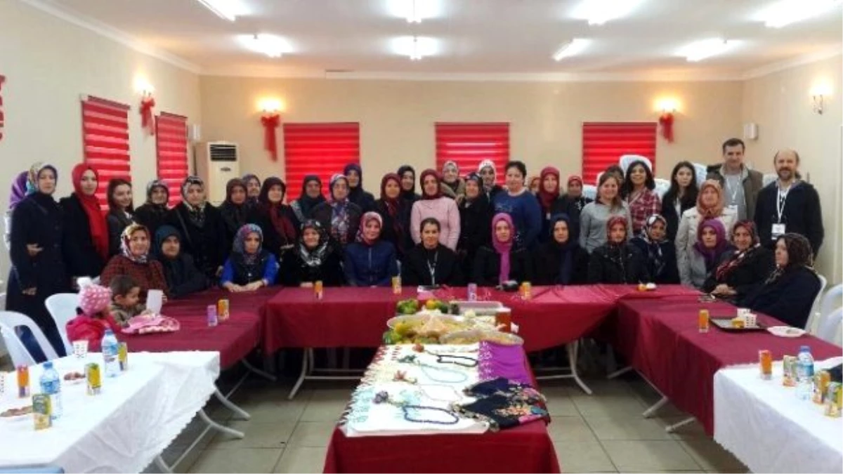 Sabancı Gönüllüleri Tepeköy\'de