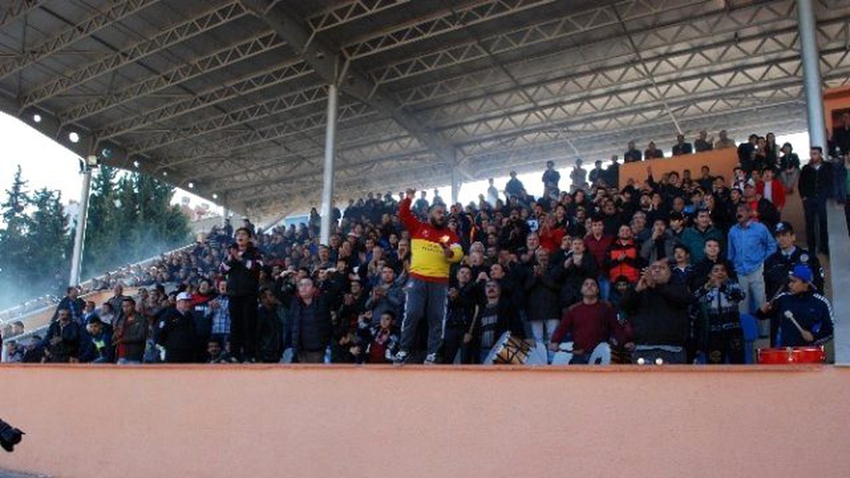 Silifkeli Futbolseverler Tribün İstiyor