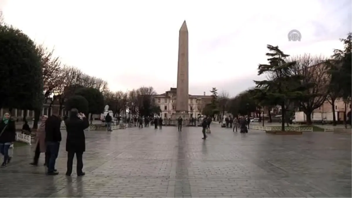 Sultanahmet Meydanı\'nda Hayat Normale Döndü