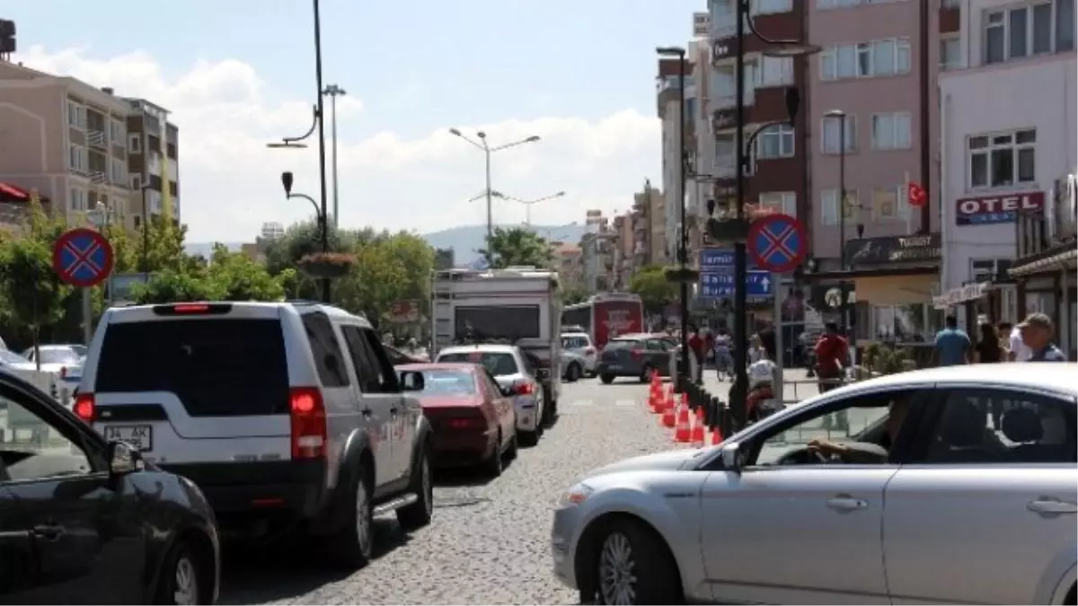 Trafikte En Çok Otomobil Var