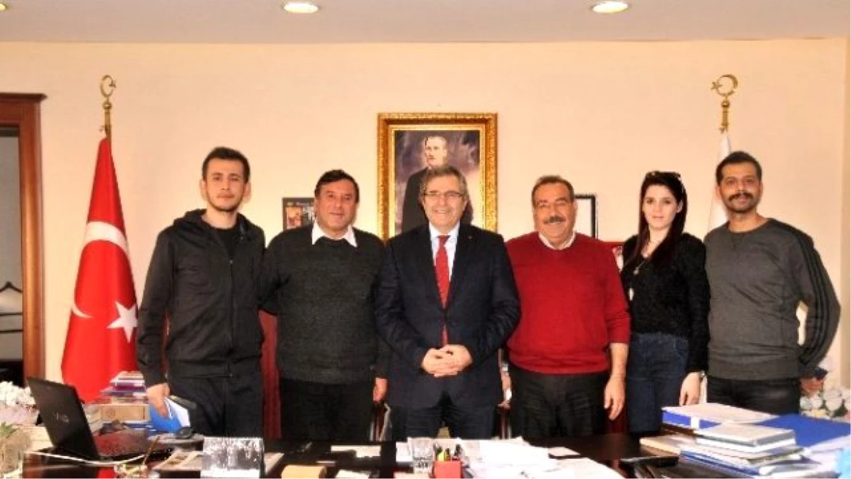 Türkiye Halkoyunları Federasyonu Temsilcilerinden Başkan Mirza\'yı Ziyaret