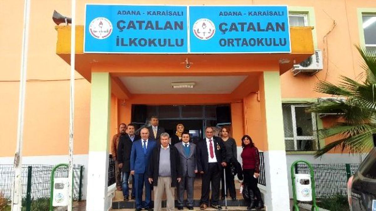 Vatanda Eğitim Derneği\'nden Öğrencilere Yardım