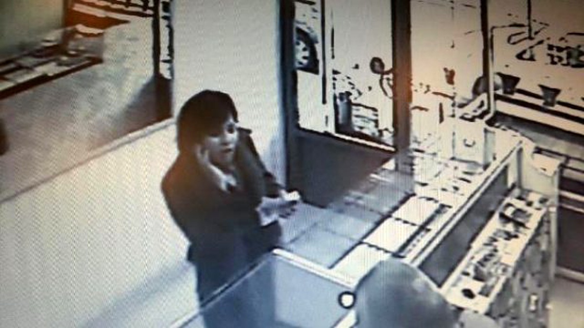 30 Liralık Kolyeyi Altın Diye Kuyumcuya Satmaya Kalkıştı
