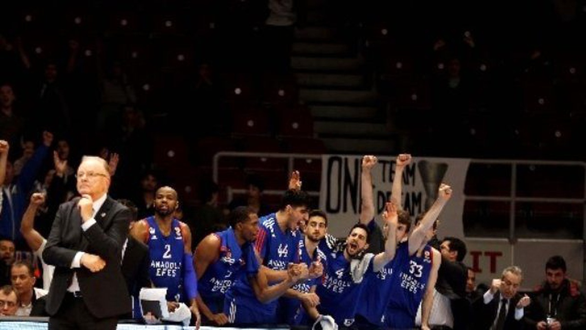 Anadolu Efes, Darüşşafaka Doğuş\'u Avrupa Arenasında İlk Defa Konuk Edecek