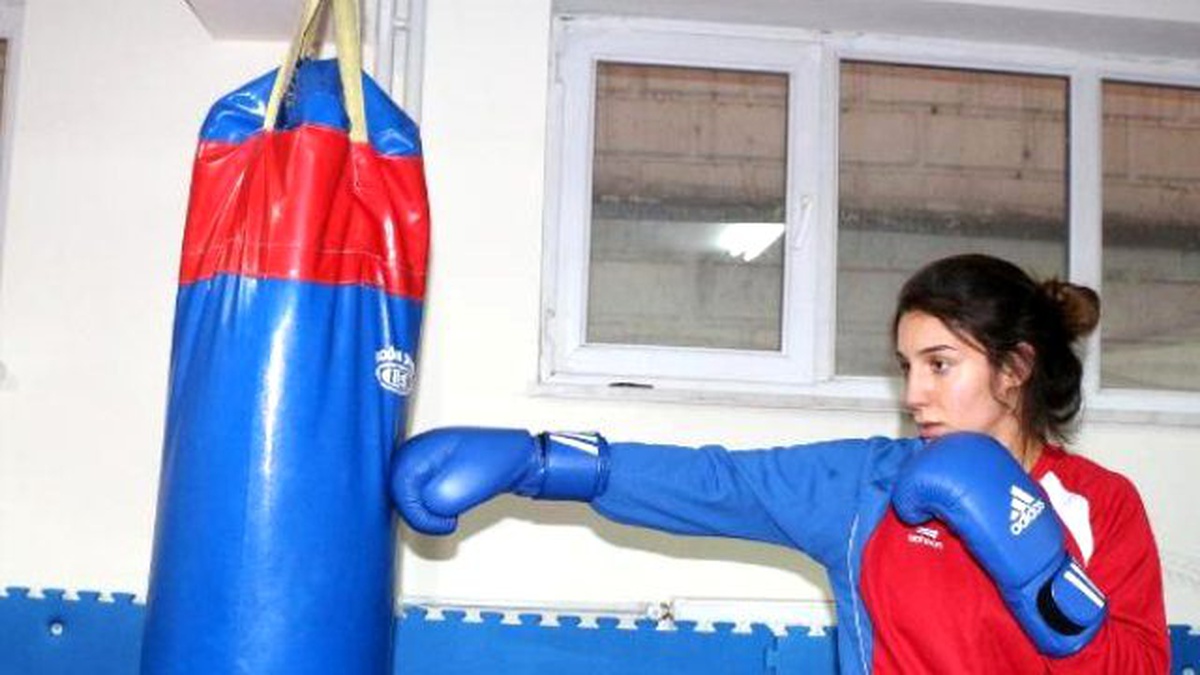 Annesinin Karşı Çıktığı Boksta Sema Çalışkan,türkiye Şampiyonu Oldu