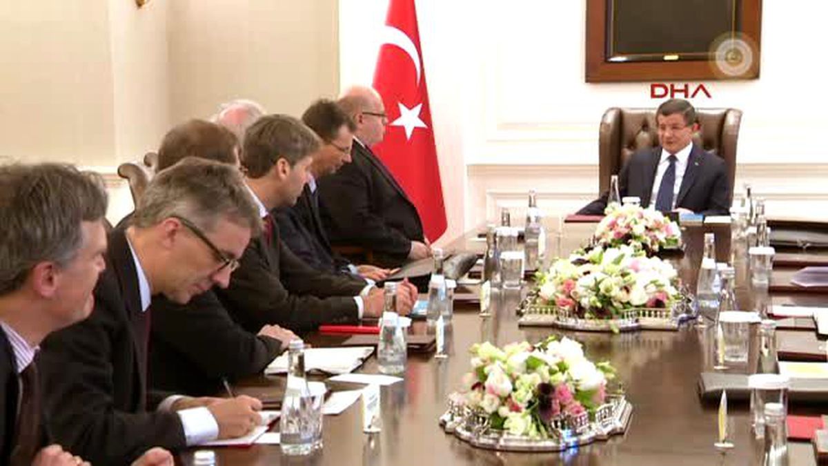 Başbakan Davutoğlu, Almanya Devlet Bakanı Peter Altmeier\'i Kabul Etti