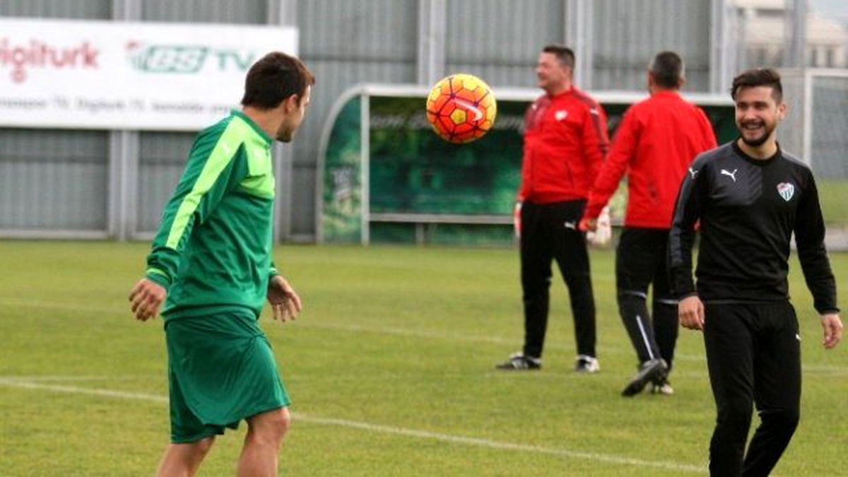 Batalla Bursaspor ile İlk Antrenmanına Çıktı