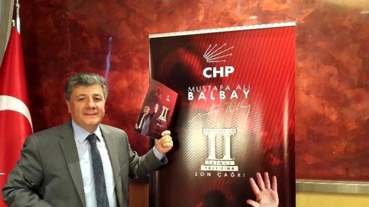 CHP\'li Balbay Partililere Sunmak İçin Manifesto Hazırladı
