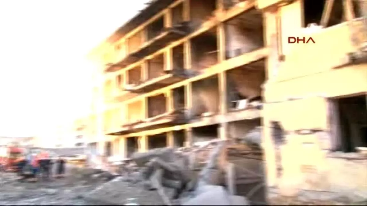Diyarbakır'daki Terör Saldısının Şiddeti Gün Ağarınca Ortaya Çıktı