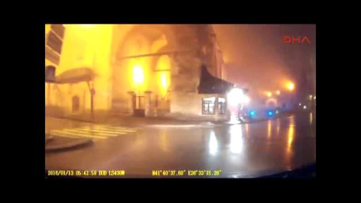 Edirne Polisin Kovalamaca Sonucu Yakaladığı Araçta Kaçak Sigara Çıktı