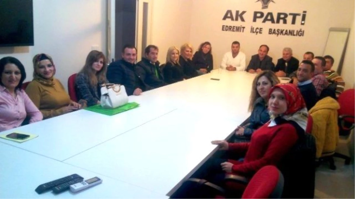 Edremit AK Parti Skm İlk Toplantısını Yaptı