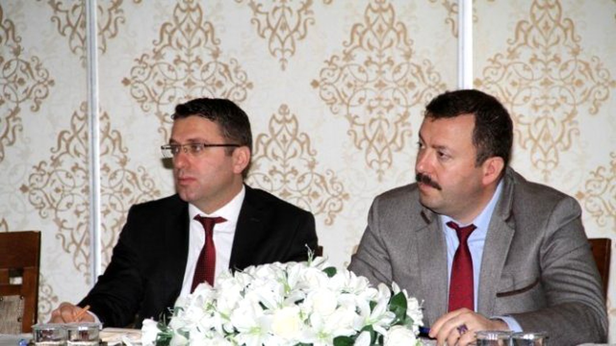 Genel Sekreter Aydınlık, İlçe Belediye Müdürleri ile Buluştu