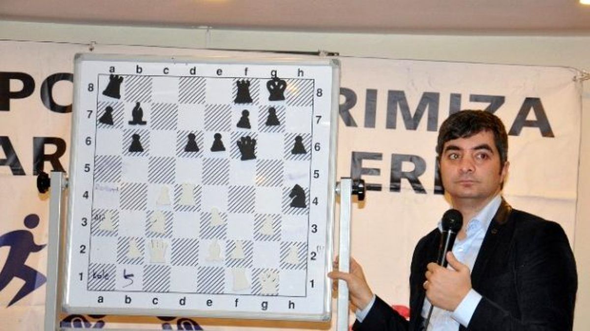 Grand Master\'dan Satranç Şov